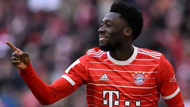 Man City wants  Davies