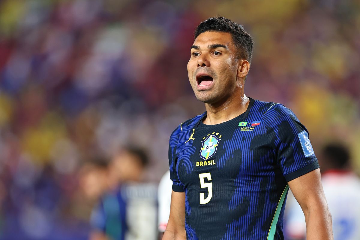 Casemiro Aungana na Messi 