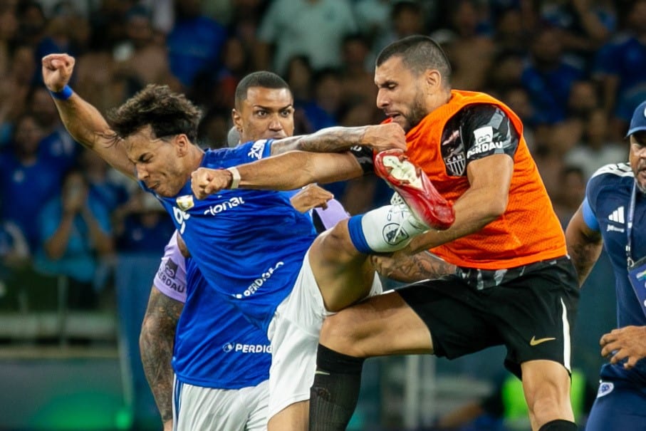 Mass Brawl in Campeonato Mineiro Final Leads to 23 Red Cards