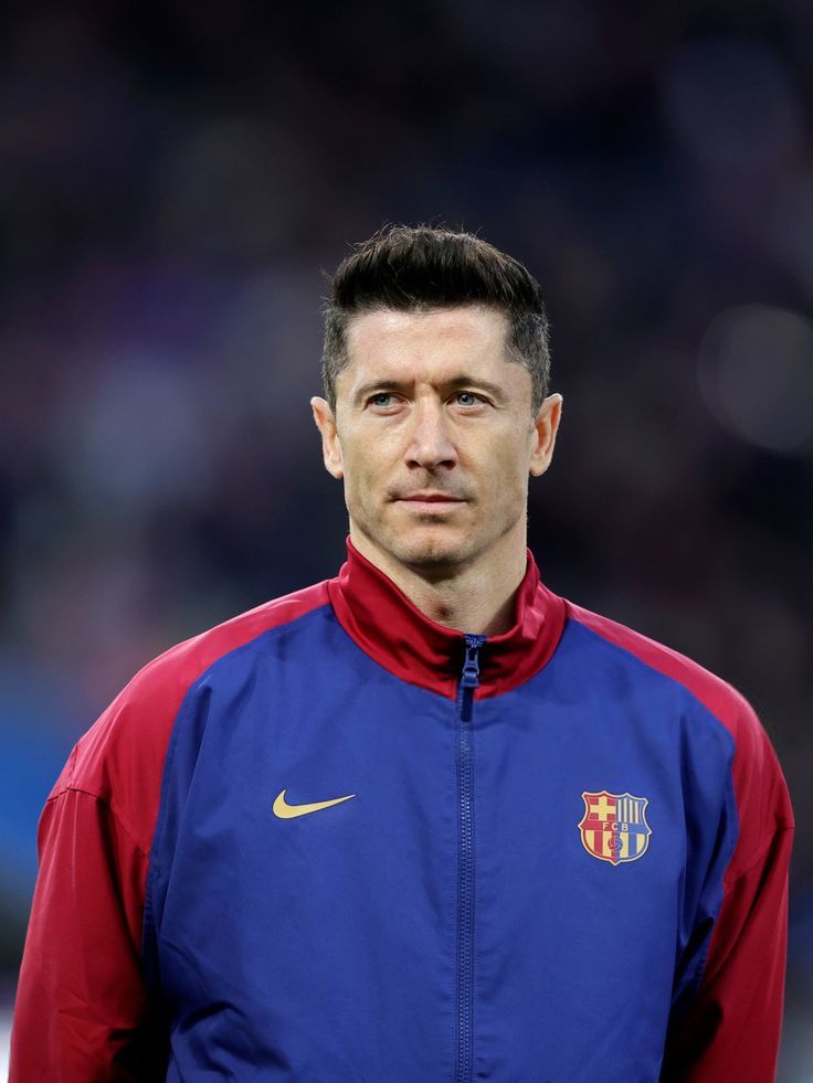 BARCELONA WAMPA LEWANDOWSKI OFA MPYA, MUSTAKABALI WAKE BADO HAUJAJULIKANA