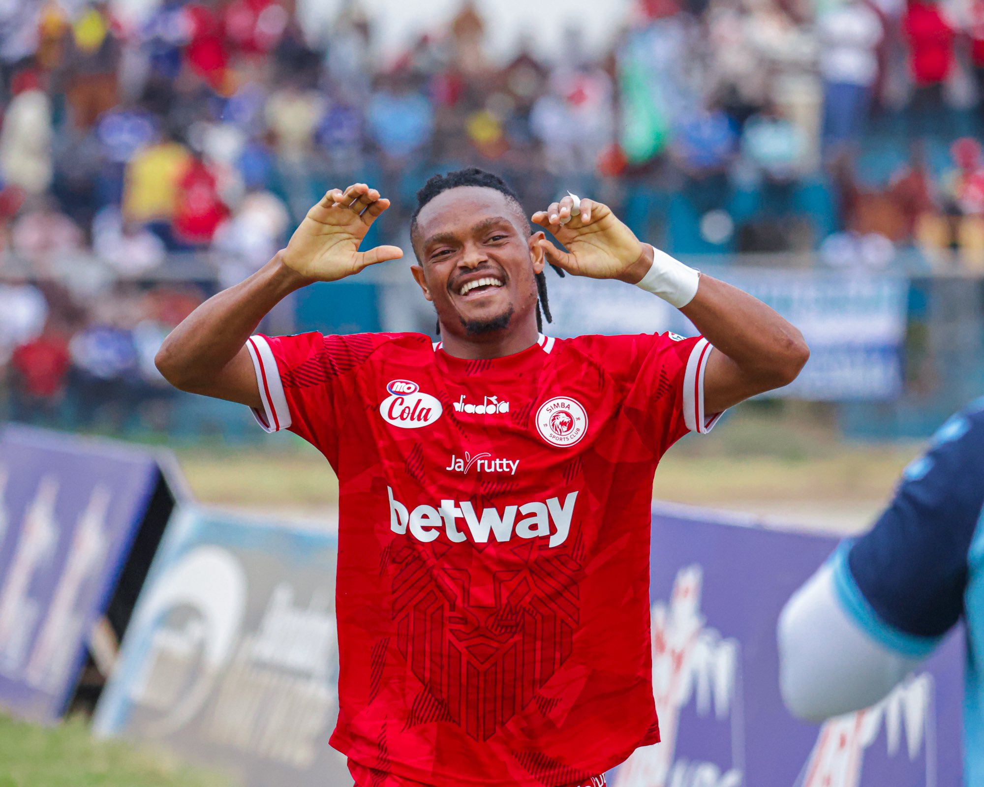 Simba SC Cruises Past Mtibwa Sugar 3-0, Keeps Pressure on in the Title Race.