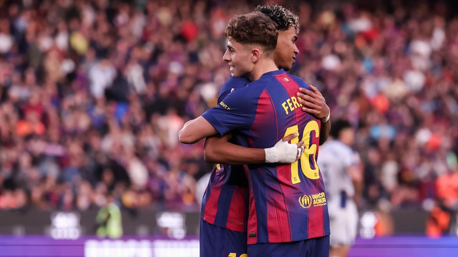 FC Barcelona Go Top of La Liga After 3–0 Win Over Levante UD