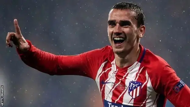 Tottenham Consider De Zerbi as Napoli Move to Secure McTominay