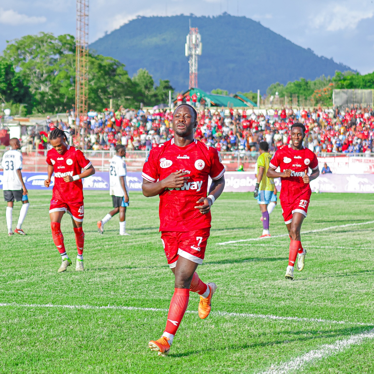 Simba yaiadhibu Fountain Gate Sheikh Amri Abeid