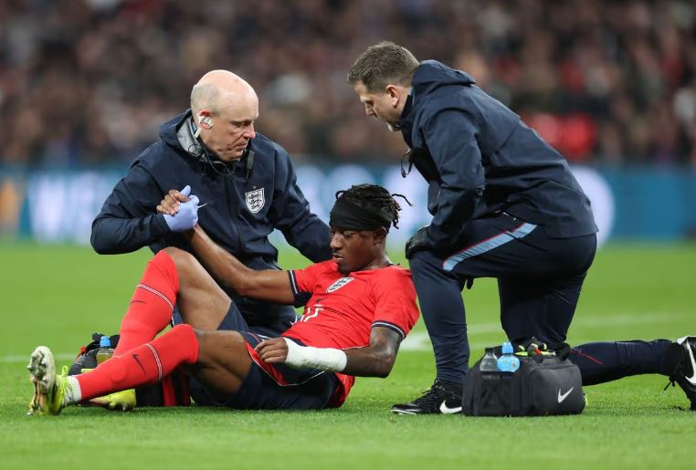 Arsenal Injury Crisis Sparks Debate Over Possible Strategy