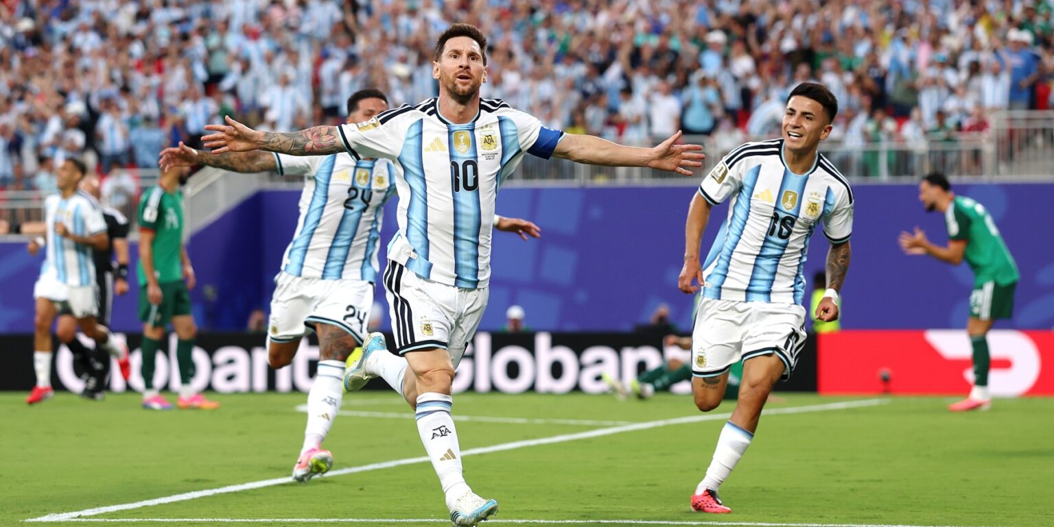 Messi Nets First World Cup Hat-Trick as Argentina Cruise Past Algeria