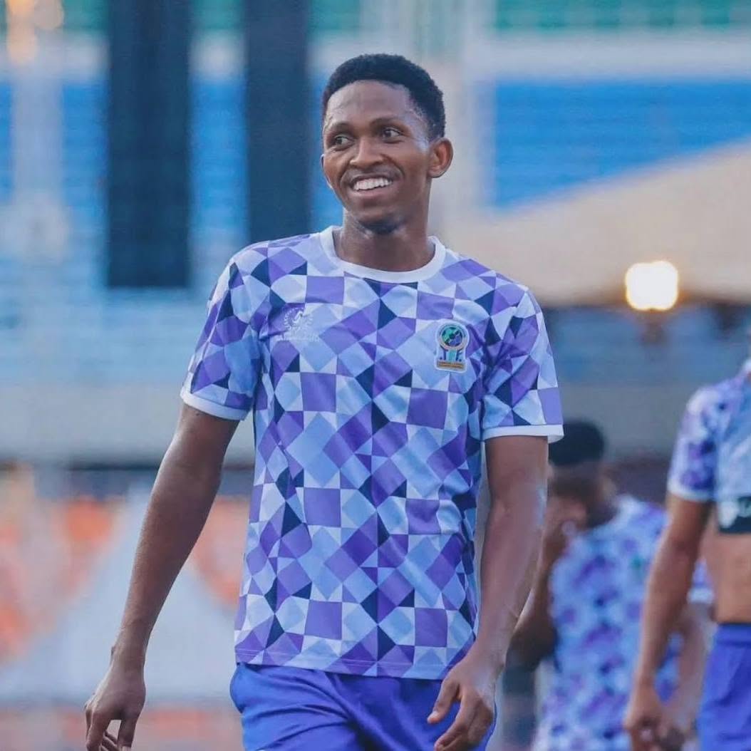 Azam Midfielder Adolf Mtasingwa Linked with Move to Kaizer Chiefs
