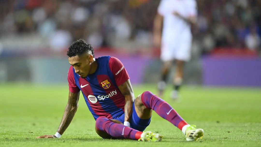 Barcelona Star Raphinha Out for Five Weeks Due to Muscle Injury